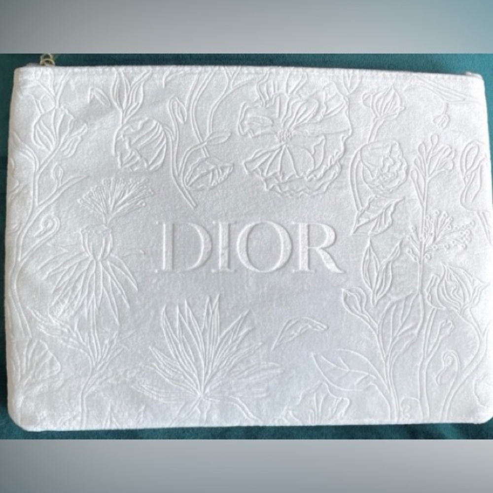 Dior New TROUSSE WHITE VELVET Cosmetic /Floral Embossed Pouch - Picture 13 of 16